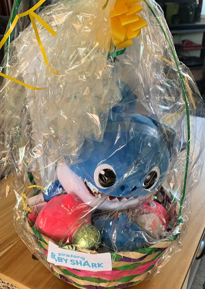 Baby Shark Hamper